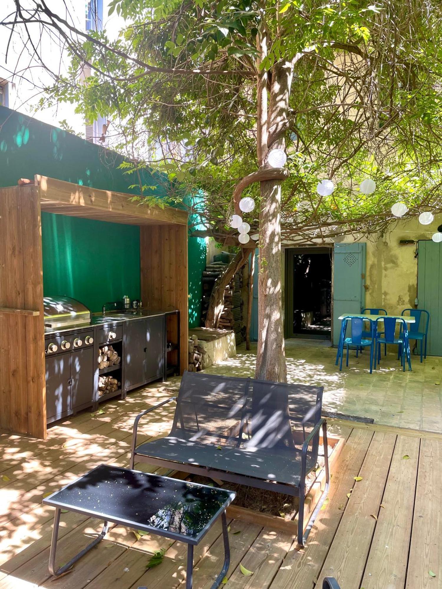 Grande Suite Sur Jardin Dans Montpellier Centre Buitenkant foto